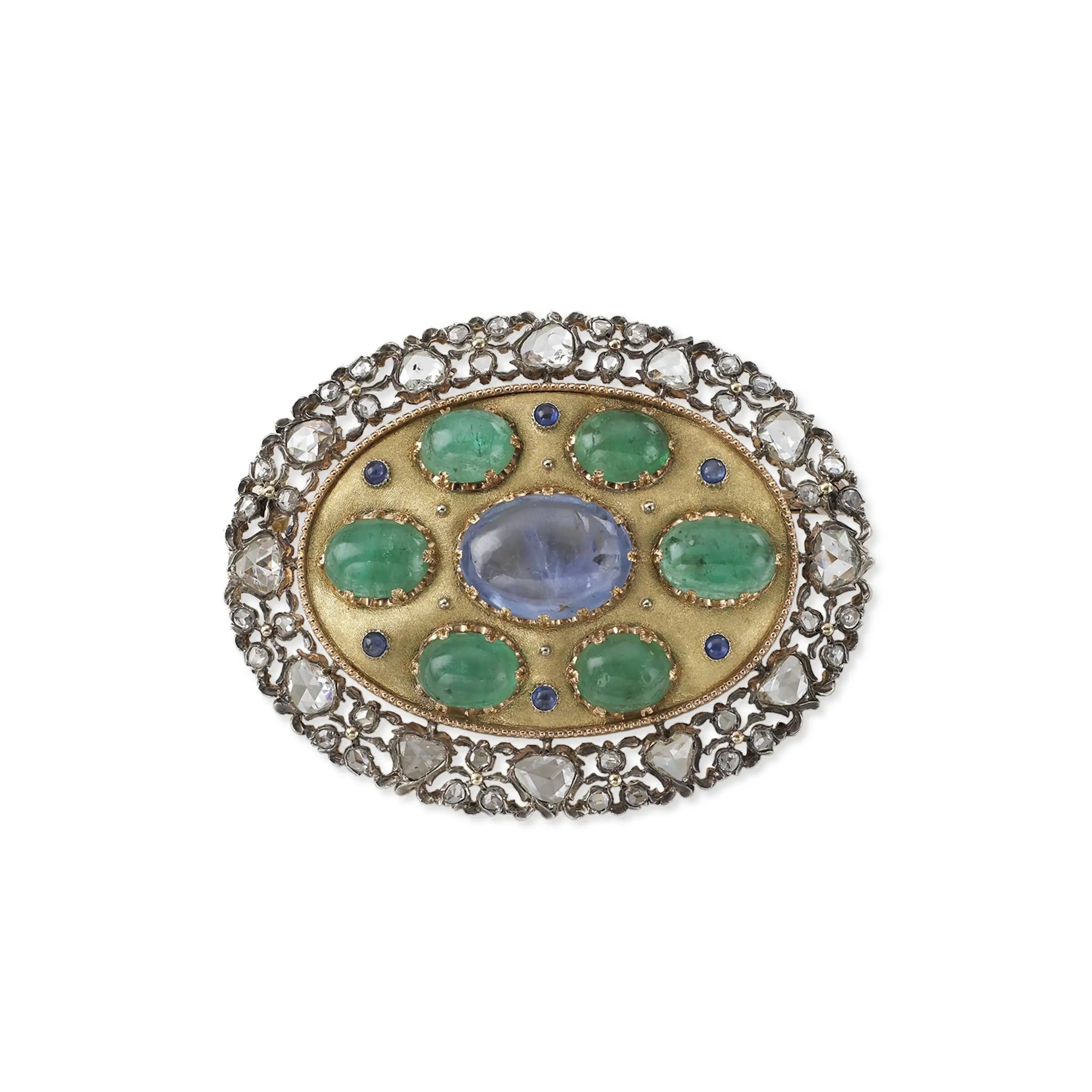 At the end of the First World War, Mario decided that the time was right for him to set up his own venture. And with that, Mario took over Beltrami and Besnati’s business, and opened his first store at Via Santa Margherita 5.